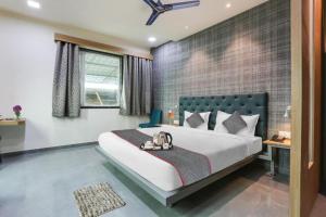 Glitz Hotels Arc Palace - Mankoli, Bhiwandi