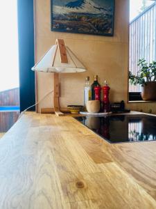 Modern Cottage with Mountain View