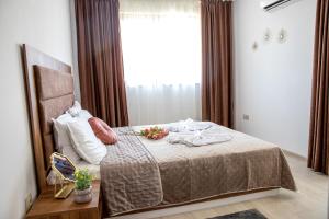 Spacious Two-Bedroom Apartment Sea View Near Beach