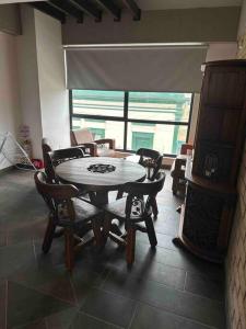 precioso apartaestudio en el centro histórico chía roj