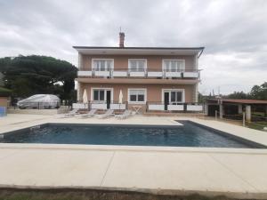 Family house Kamelija