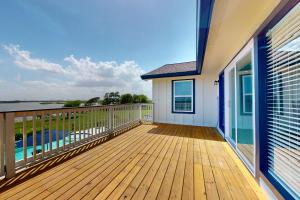 The Baytown Getaway - Main House