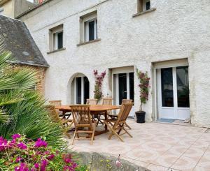 Maisons de vacances Gite Bella Rosa, parking privatif, bord mer, terrasse : photos des chambres