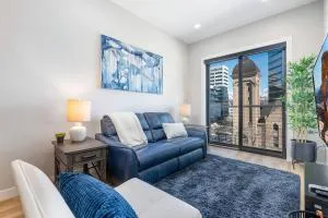 Modern dntwn apt- prime location - McIntyre Building Condominium
