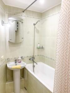 Kyiv apartment on Derevlyanskaya street close to the downtown