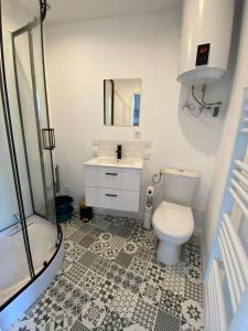 Appartements Studio 1er etage - Centre-ville - Local velos disponible : photos des chambres