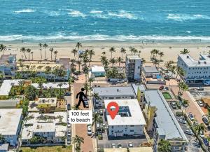 Beachfront & Pool Access Unit W 2 Queen Beds