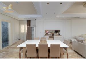 ELITE 4 Master Suites Villa - Beverly Hills
