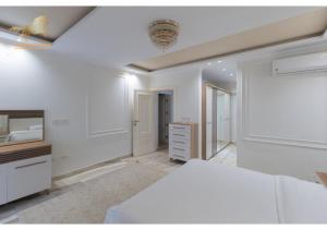 ELITE 4 Master Suites Villa - Beverly Hills