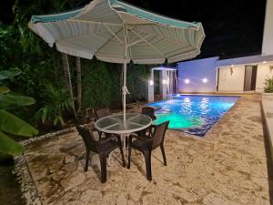 Casa condominio santa ana