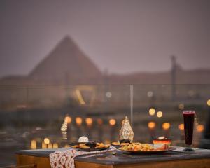 Royal Great Pyramid INN