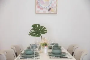 Convenient&Modern 2bedrooms Apt with car space - Flemington