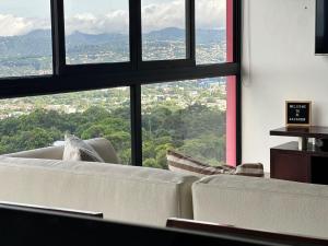 Beautiful Brand New Luxury Apartment