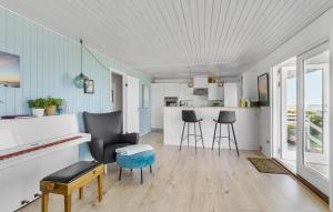 Amazing Home In Føllenslev With Kitchen