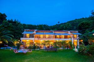 Villa Nefeli Skiathos Greece