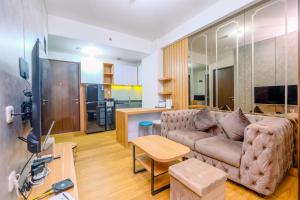 Great Location and Comfort 2BR Transpark Cibubur Apartment By Travelio