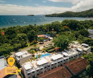 Pacific Sunset Ground Unit Condo Across The Beach - 4-Sterne-Hotels in Coco