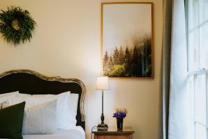 The Croft - Enchanting Bowral stone cottage