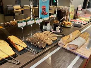 Hotels Brit Hotel Confort Montauban : photos des chambres