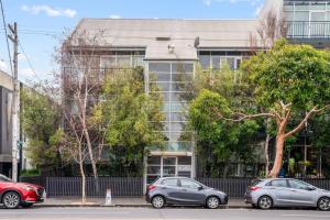 Lygon St Location and Liveability Pool And Gym