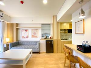 Nice and Comfy 2BR Apartment at Meikarta By Travelio