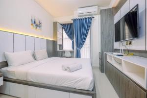Great Choice and Comfortable Studio Transpark Cibubur Apartment By Travelio