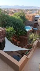 le petit yucca - chambre groovy - Tiznit