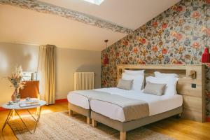 Hotels Le Domaine de Camboyer, The Originals Collection : Chambre Double ou Lits Jumeaux Deluxe Supérieure 