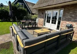 Beachvilla it Langezand - Villa aan het vaarwater en vlakbij strand - Makkum