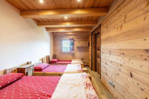 Chalets Gite Les Clapieres : photos des chambres