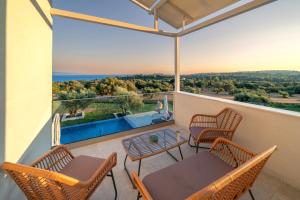 Endless Blue Private Club