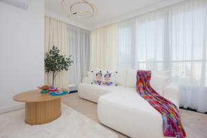 LUX Grzybowska Apartments with Parking by Renters Prestige