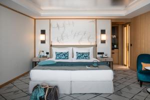 Riverside Junior Suite room in Storchen Zürich - Lifestyle boutique Hotel
