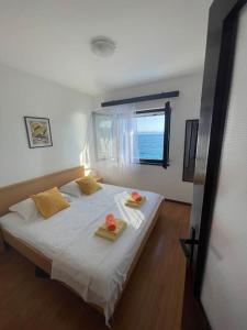 Beachfront Villa with pool - MyWay