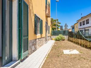 Lucca Comfy Apt with Private Garden and Parking!
