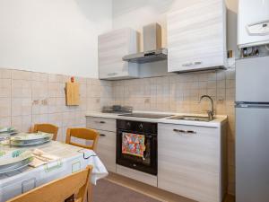 Lucca Comfy Apt with Private Garden and Parking!