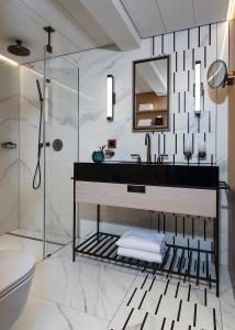 City Double Room room in Storchen Zürich - Lifestyle boutique Hotel