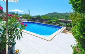 4 Bedroom Nice Home In Sibenik