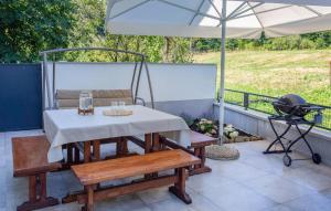 1 Bedroom Nice Home In Lukezi 