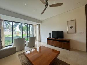 Villa ocean view and apartment Da Nang "Free pick up"