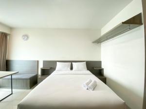 Enjoy Living Studio Room at High Floor Grand Kamala Lagoon Apartment By Travelio