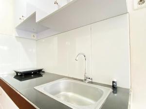 Good Choice Studio Room at Gateway Pasteur Apartment By Travelio