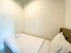 Fancy and Nice 3BR at Grand Kamala Lagoon Apartment By Travelio