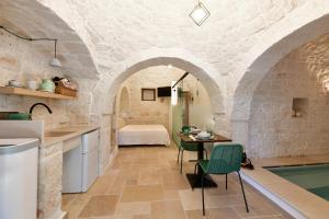 Lamarossa Trulli & Suites