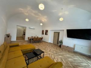 Luxapart II Beautiful Views with Breakfast