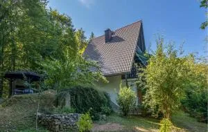 2 Bedroom Amazing Home In Mala Lesnica - Vrh pri Fari