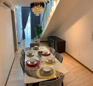 Melaka Penthouse 8-10 Pax 3 Rooms 3 Bathroom 2 Carparks