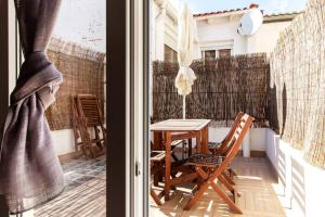 Apartamento con terraza privada cerca de la playa