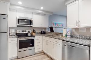 Sea Colony - 606 Dover House Rd.