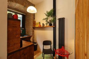 Unique Studio in Sololaki - By Wehost